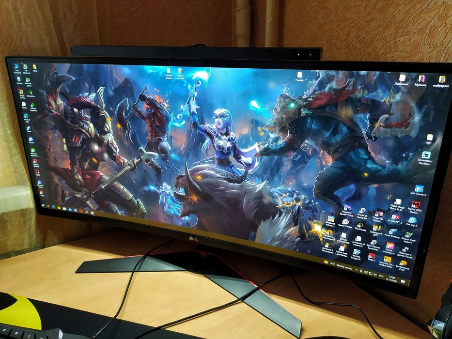 Ігровий монітор LG 34UC79G-B UltraWide (34", 144Hz, IPS, 21:9)