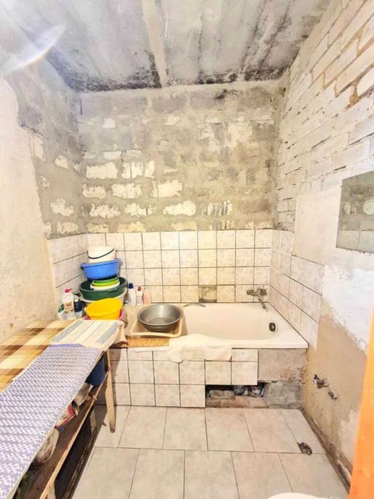 Продам добротний та міцний будинок в місті Бобринець.