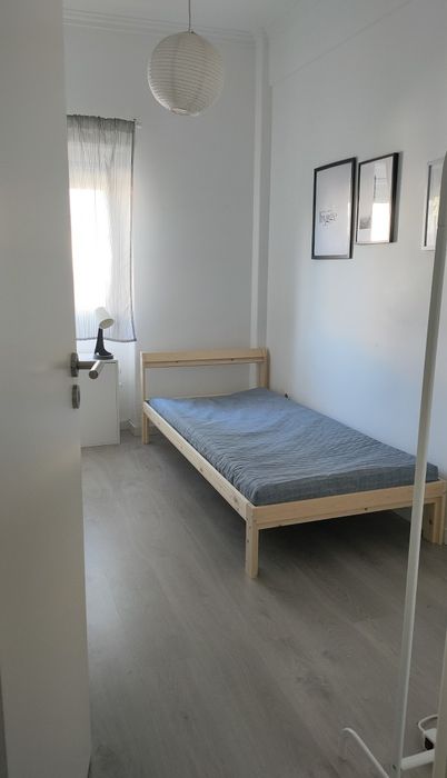 Arrendo quarto individual.