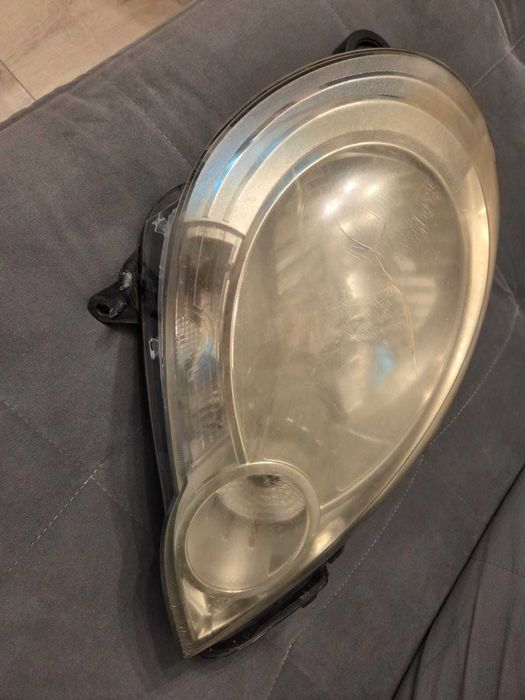 Lampa przednia prawa kangoo 2