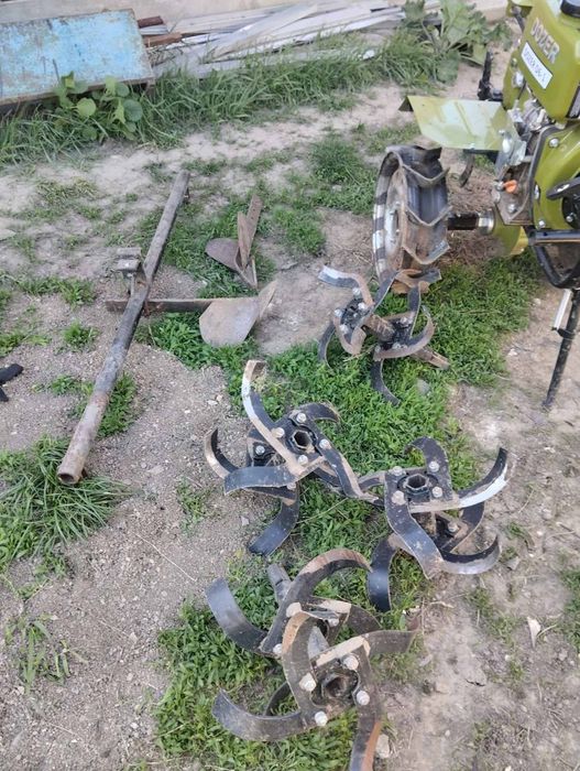 Продам мотоблок DOZER D6-1