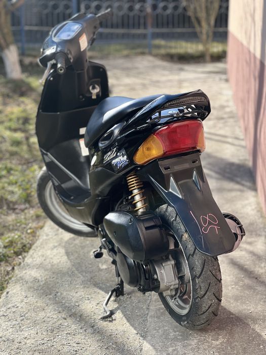 Suzuki ZZ  inch up sport сузукі скутер інчап спорт з контейнера