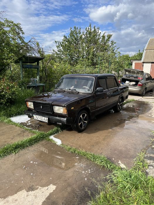 Продам 2107 на полном боевом ходу