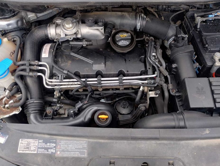 silnik pompa wtryski kompletny VW Touran Audi A3 Golf 1.9TDI BKC