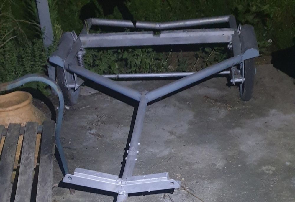 Reboque barco sem matricula