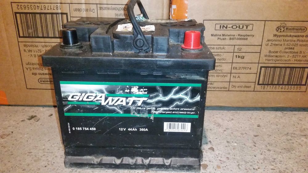 Akumulator Giga Wat do samochodu do auta 44Ah 360Aen 12v