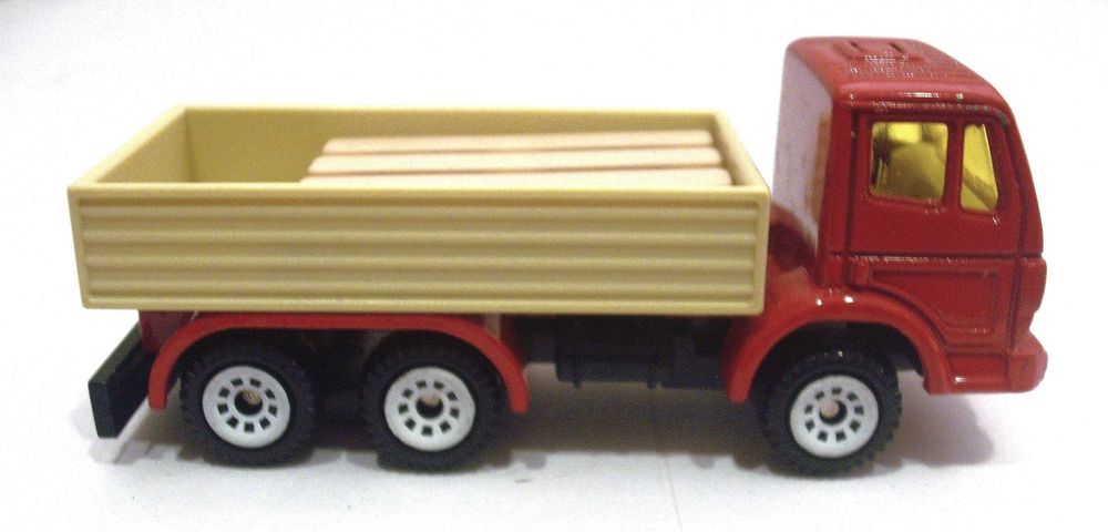 Siku Mercedes Actros 6-wheel Truck -escala +/- 1/64