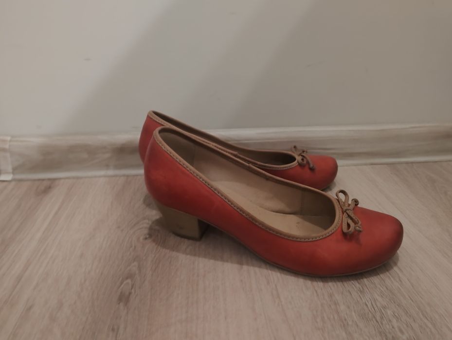 Buty na obcasie Lasocki rozmiar 39