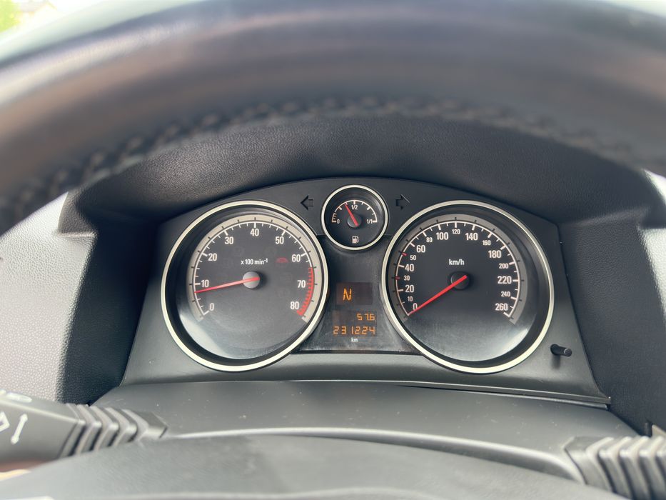 Продам Опель Астра gtc