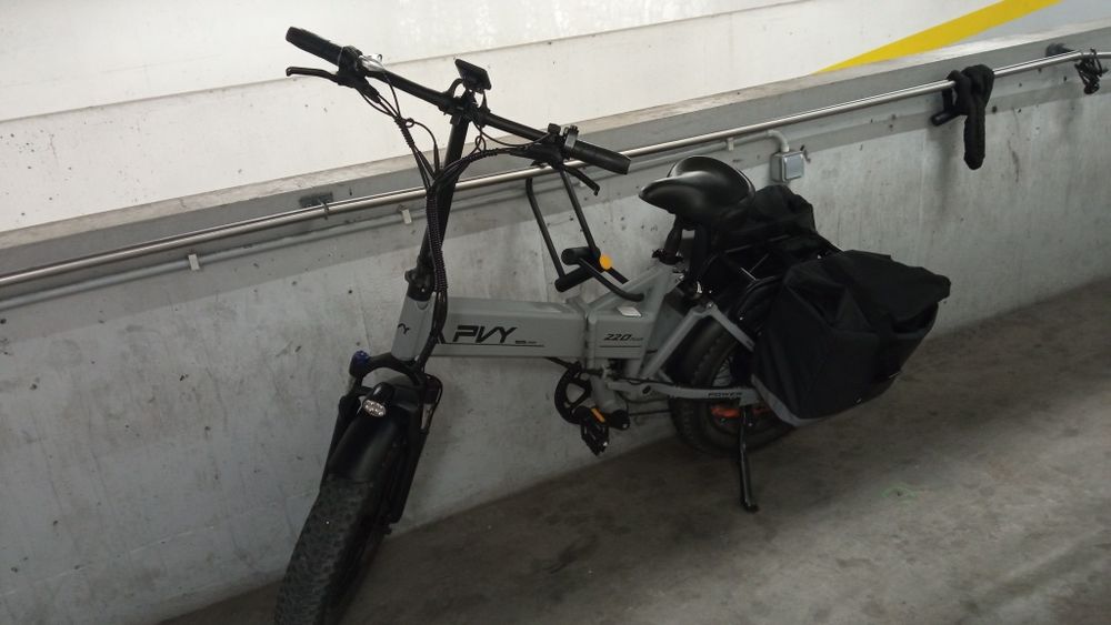 Bicicleta elétrica PVY Z20 PLUS com oferta de 2 alforges