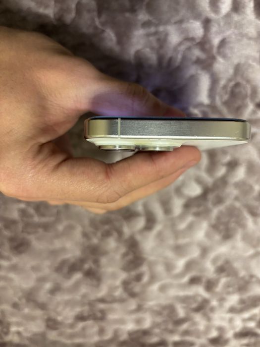 iPhone 15 pro 256 память 89% батарея