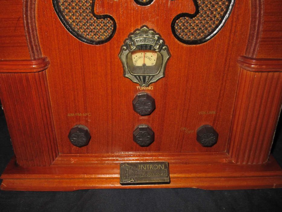 Rádio Intron Antique Collection