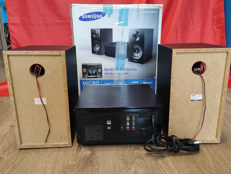 Караоке Samsung - заводской блютуз / USB / DVD / MP3 / CD / AUX Тюнер