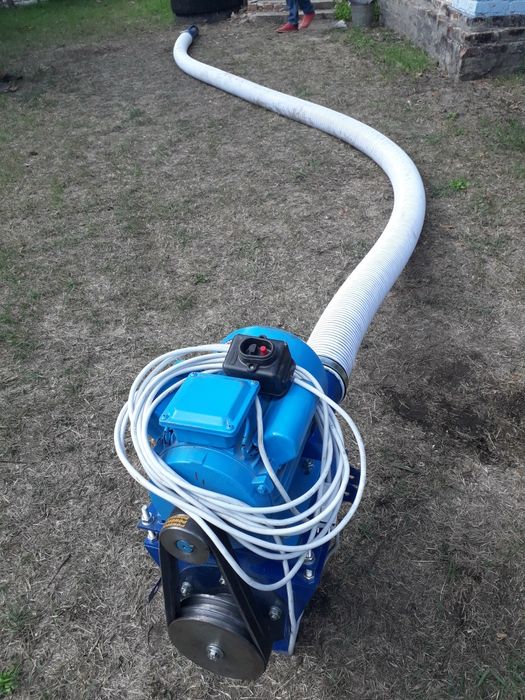 Гнучкий шнек, погрузчик