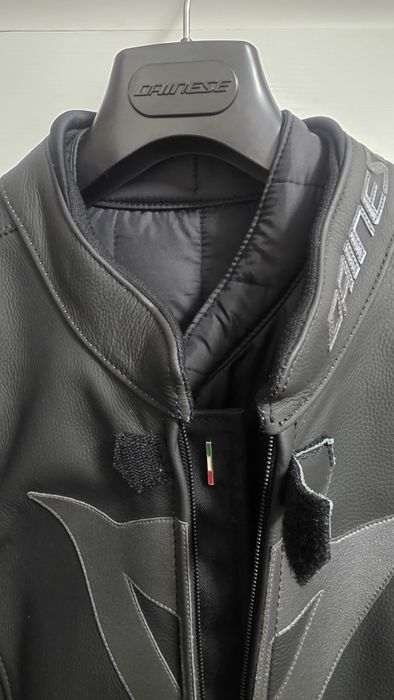 Dainese Avro 4  54