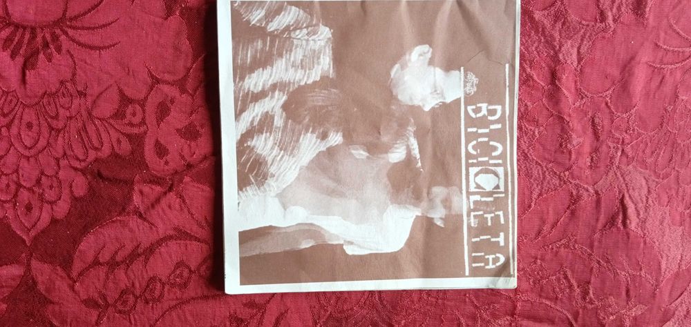 Caixinha ceramica Sacavem 1945-Pascoa-linda-9E-Fecho eclair2EDesde1E