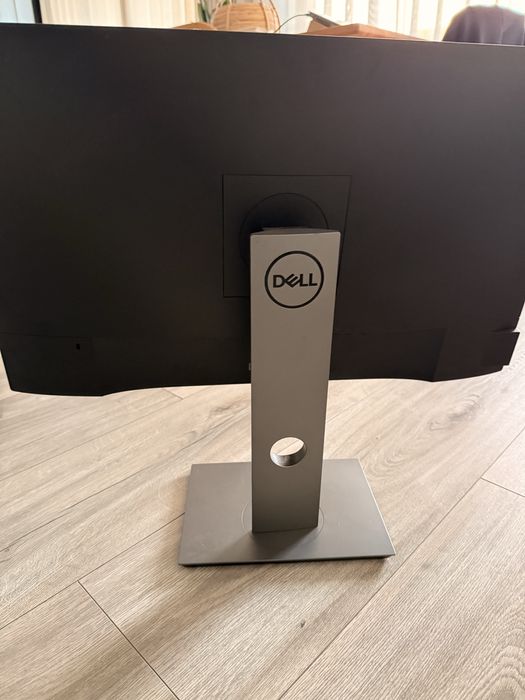 Monitor with Split Screen444828578061363201