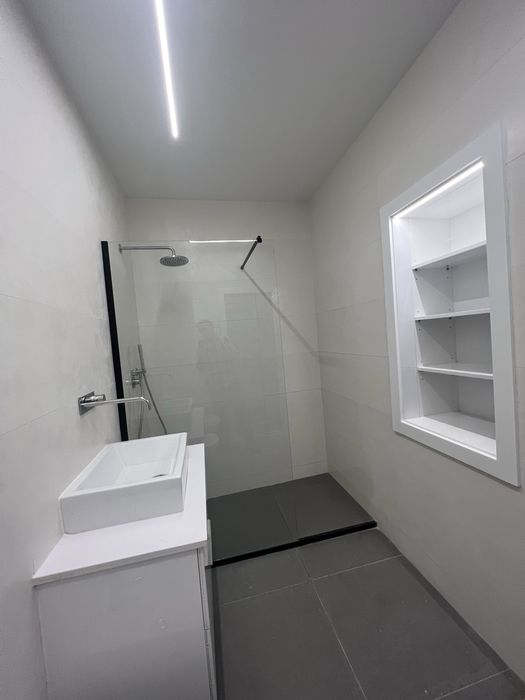 Alugo quarto de casal