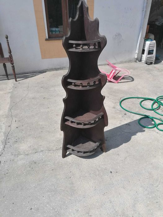 Coluna de canto (estante)