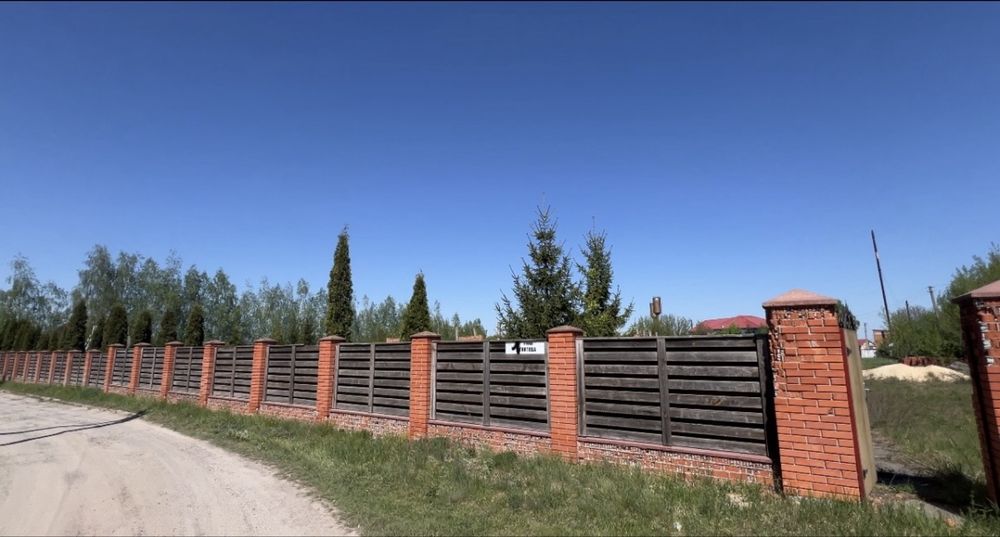Промислова ділянка з будівлею 1600 м2 в центрі Бородянки, поруч окружна