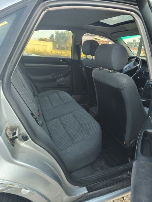 Audi A4 1.9 TDI 90cv — 1996  700€