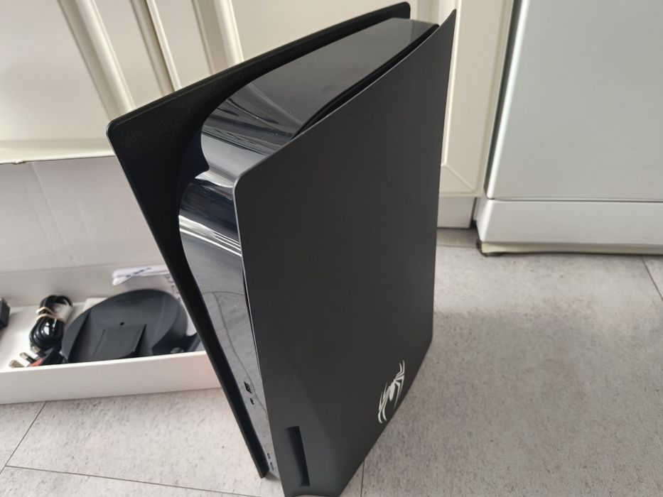 Konsola PlayStation 5 Limited Edition Spiderman