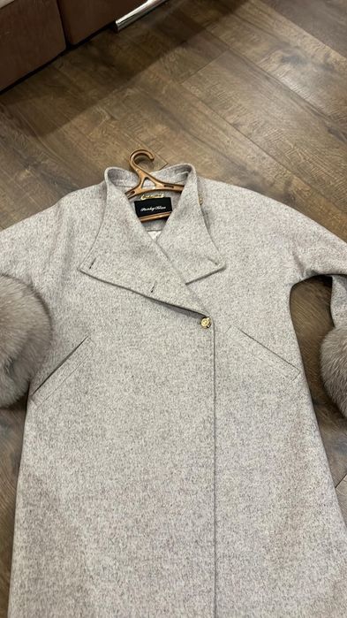 Демісізонне Пальто Punky Klan манто з мехом песца