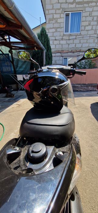 Продам скутер ямаху срочно без торгу