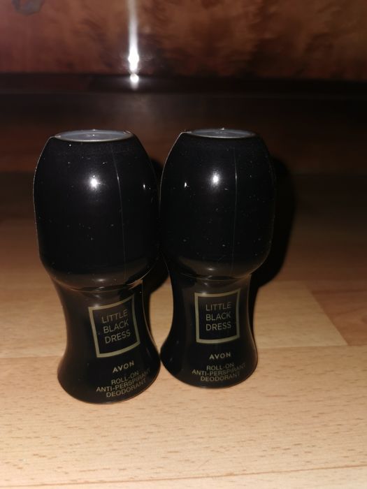 Damski dezodorant w kulce Avon Little Black Dress 50 ml