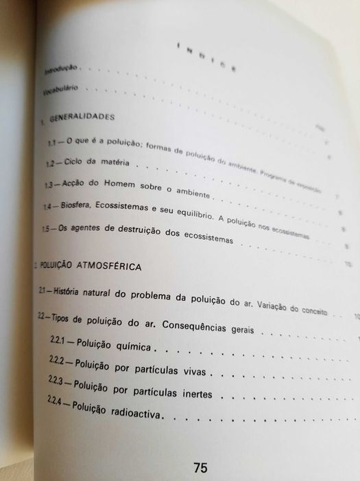 Livro antigo Poluição do meio ambiente