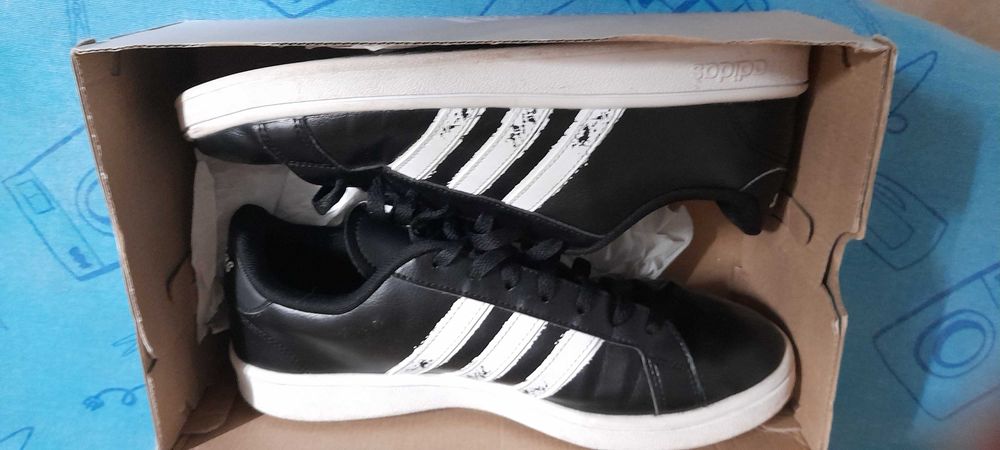 Ténis Adidas Granda Court Beyond