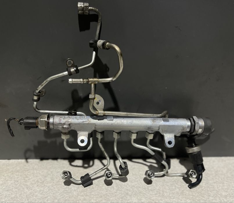 Паливна рампа 2.0 1.6 TDI Гольф 6 топливна Skoda A5 Seat Ibiza Toura