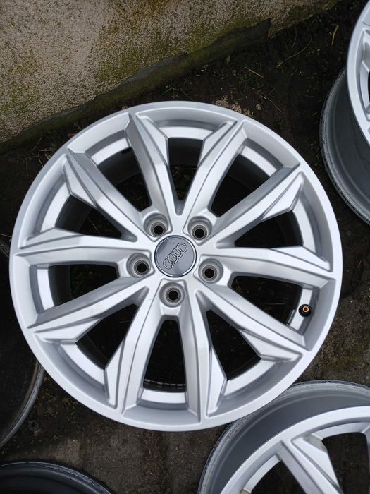 A1002. AUDI 7 x 17 ET 34 rozstaw 5x112