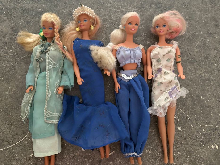 Barbies/ ken shellys etc…originais