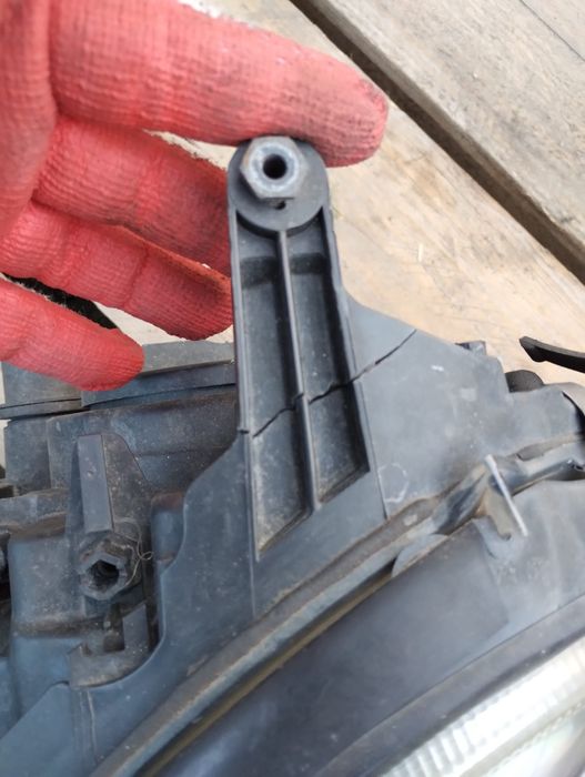 Lampa Xenon Mercedes w211 kompletna