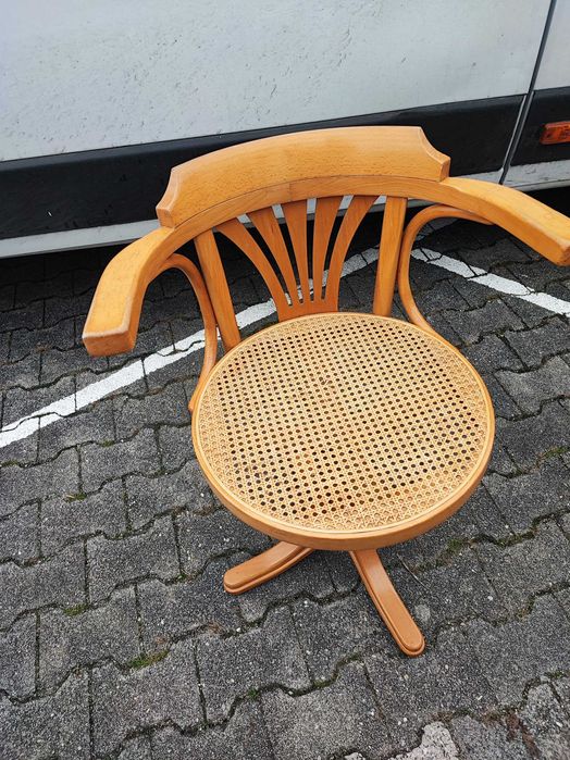 Krzesło obrotowe - Thonet.