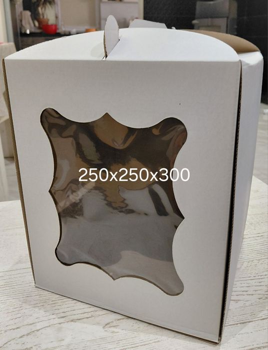 Коробки для тортів