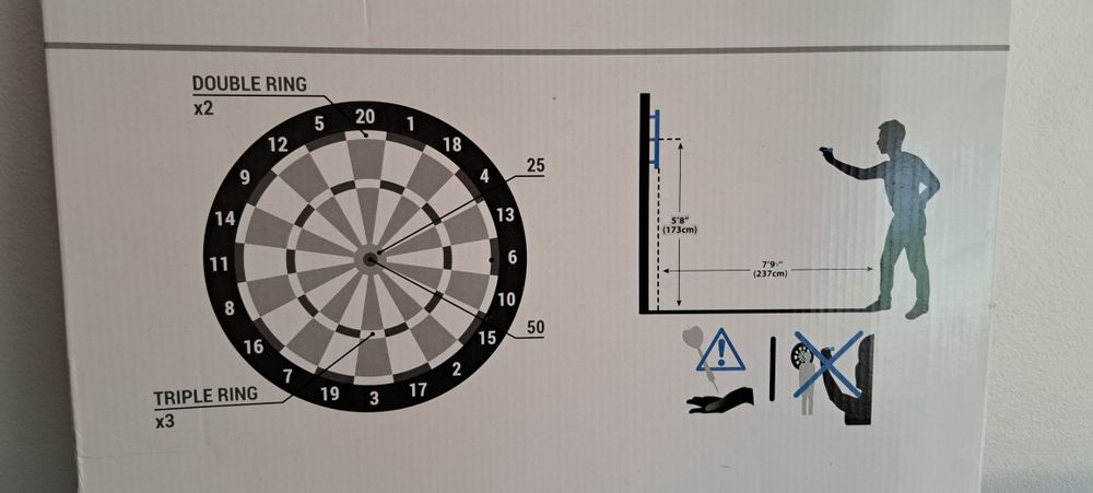 Elektroniczna tarcza/ dart/ rzutki Decathlon Canaveral ED 110.