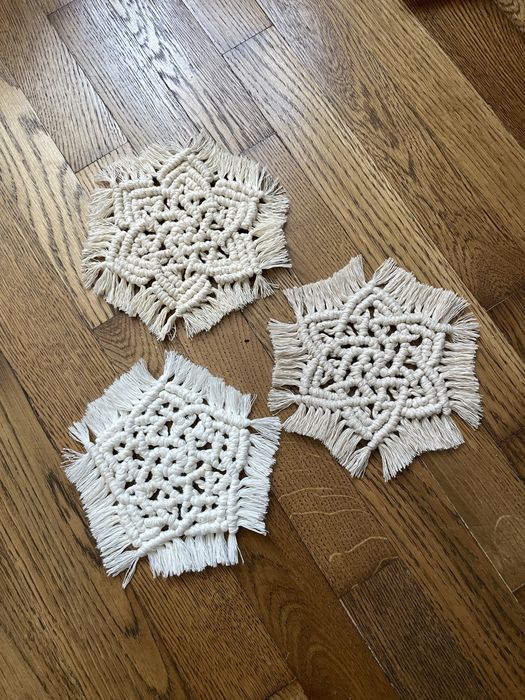 Підставка під гаряче,серветки,макраме