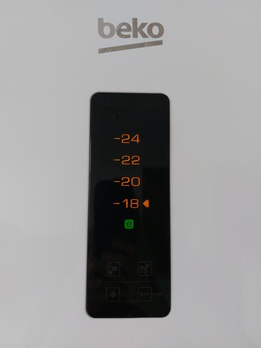 Морозильна камера морозилка  Вeko FN 126420