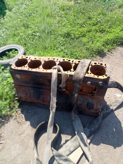 Продам блок двигуна на автомобіль Ман Командор