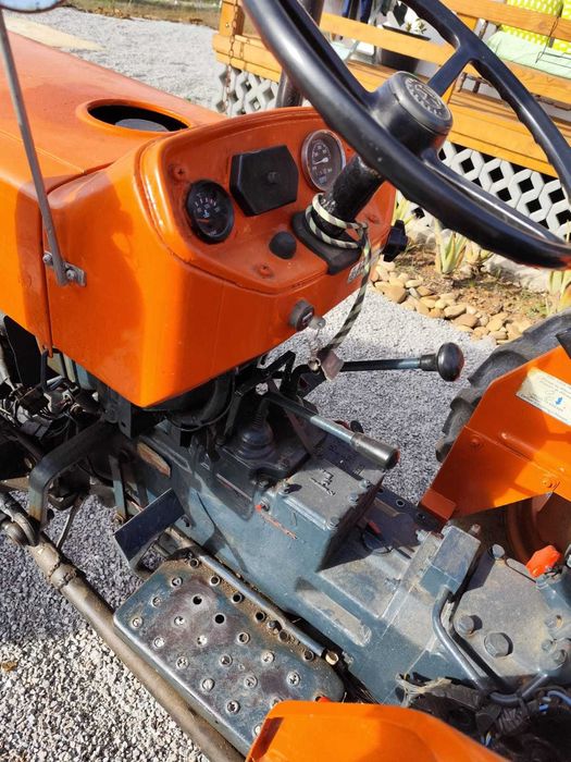 Trator Kubota L245 25CV