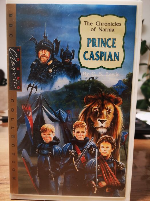 Kasety VHS kolekcja "Kroniki Narni"
