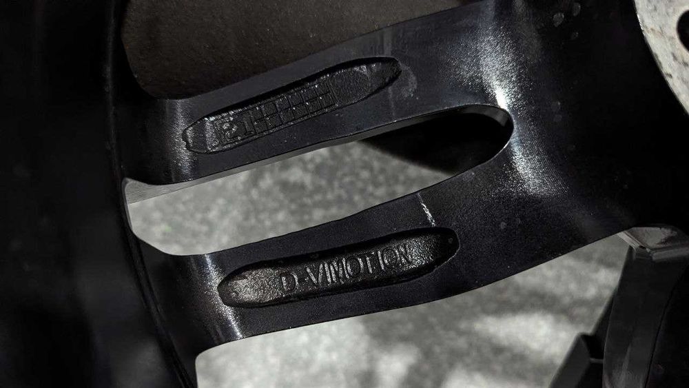 Диски Carmani 5/114.3 R19 8.5J ET35 dia72.6mm (Tesla Model 3)