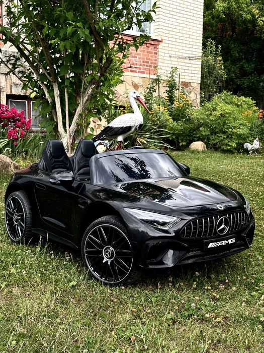 дитячий електромобіль Mercedes-Benz AMG SL63