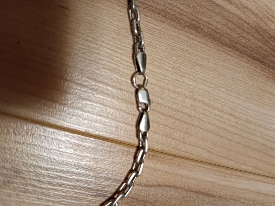 Серебряная цепочка якорная.