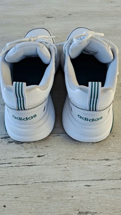 Кросівки ADIDAS (Адідас)р.41.5 унісекс