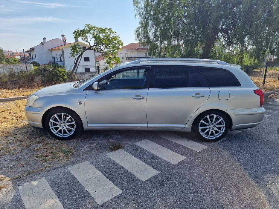 Toyota Avensis T25