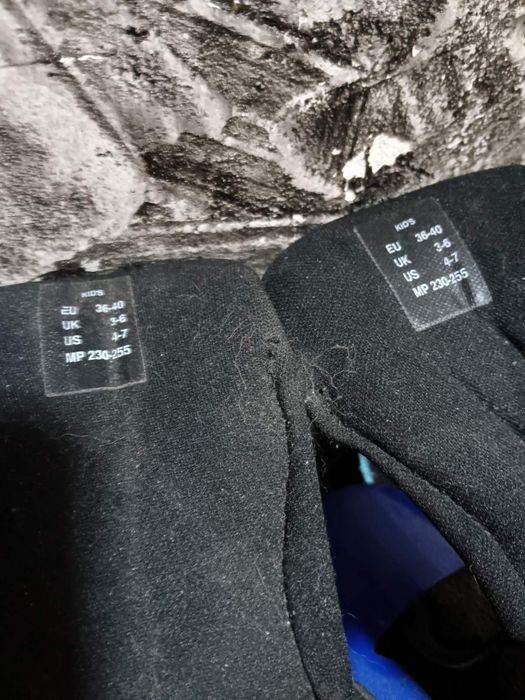 Продам ролики с наколенникамии