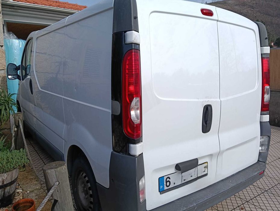 vendo renault trafic